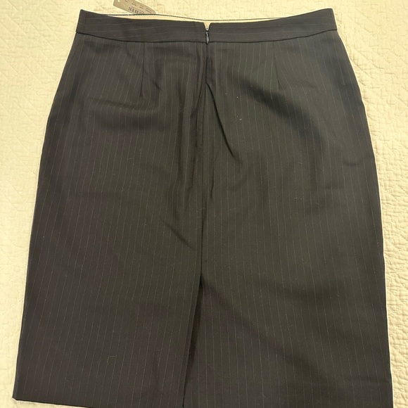 JCrew Super 120s 3-piece pinstripe suit, Sz 8 - Picture 14 of 14